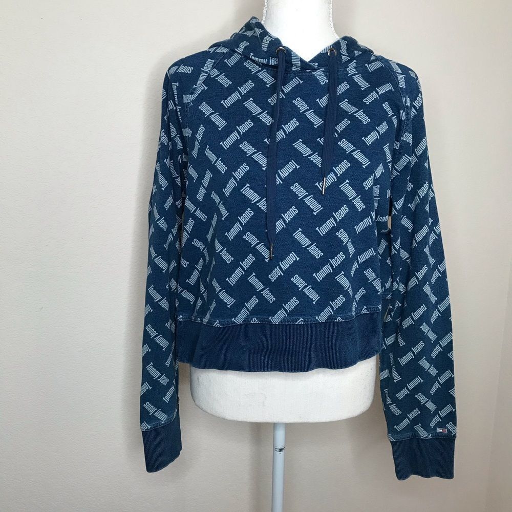 NWT Tommy jeans all over logo cropped hoodie size medium